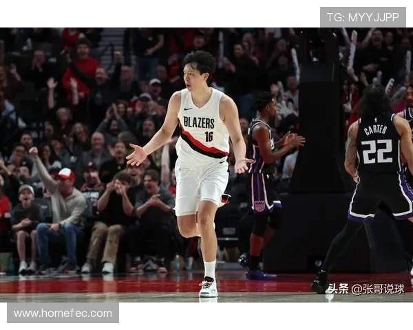 篮球公园NBA季前赛杨瀚森首秀惊艳全场砍下四分表现抢眼 篮球公园NBA季前赛杨瀚森首秀惊艳全场砍下四分表现抢眼