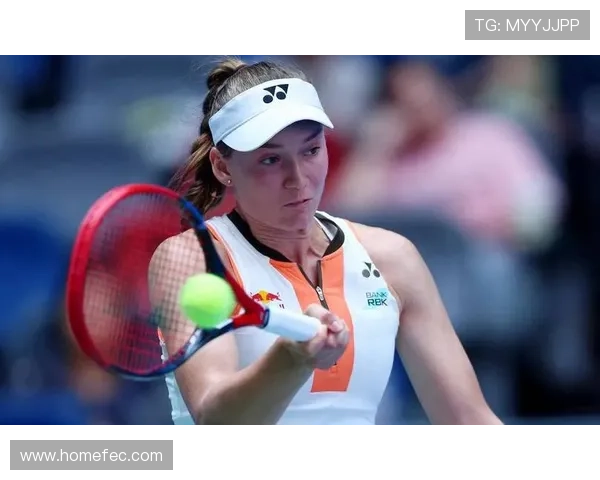 佩古拉武网鏖战惊险晋级引燃全场激情再现硬核实力精彩瞬间展风采